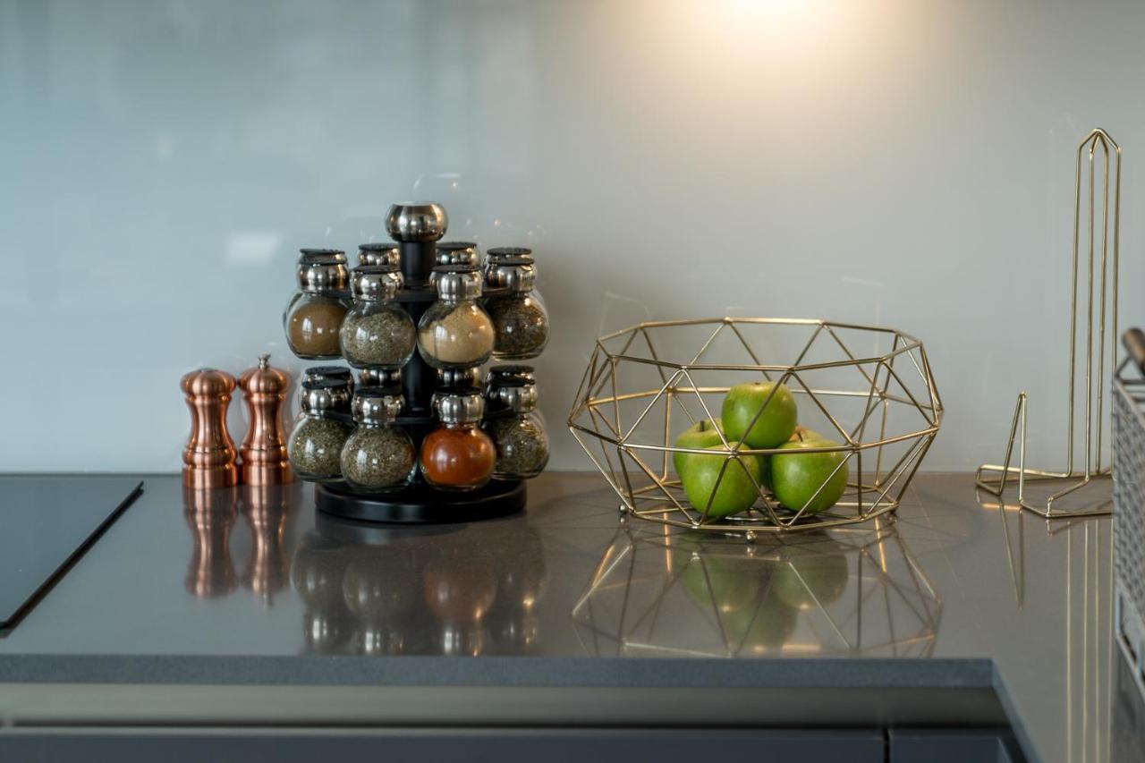 Luxurious Spacious 2Bed Suites Skyline River Views By Canary Wharf Лондон Экстерьер фото